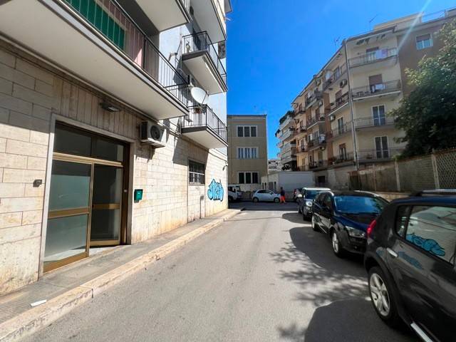 locale commerciale in vendita a Trani in zona Borgo Medievale