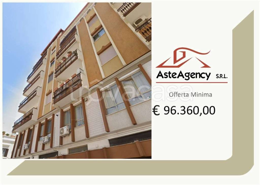 appartamento in vendita a Trani in zona Borgo Ottocentesco
