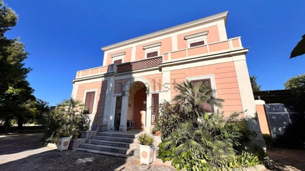 casa indipendente in vendita a Trani