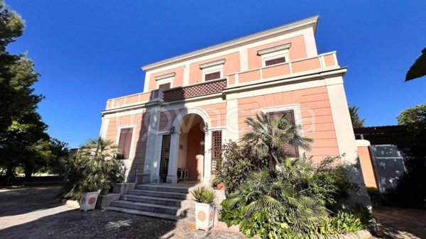 casa indipendente in vendita a Trani