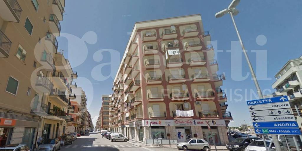 negozio in vendita a Trani