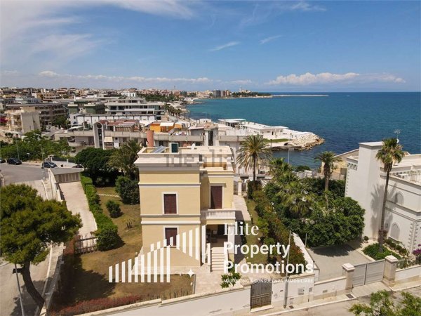 casa indipendente in vendita a Trani