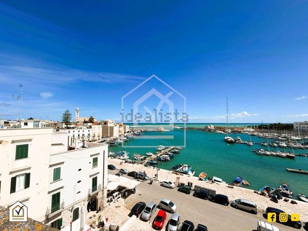 appartamento in vendita a Trani in zona Borgo Medievale