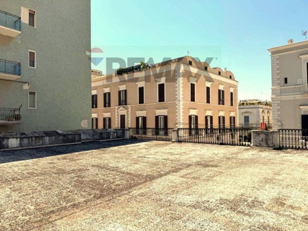 appartamento in vendita a Trani in zona Borgo Medievale