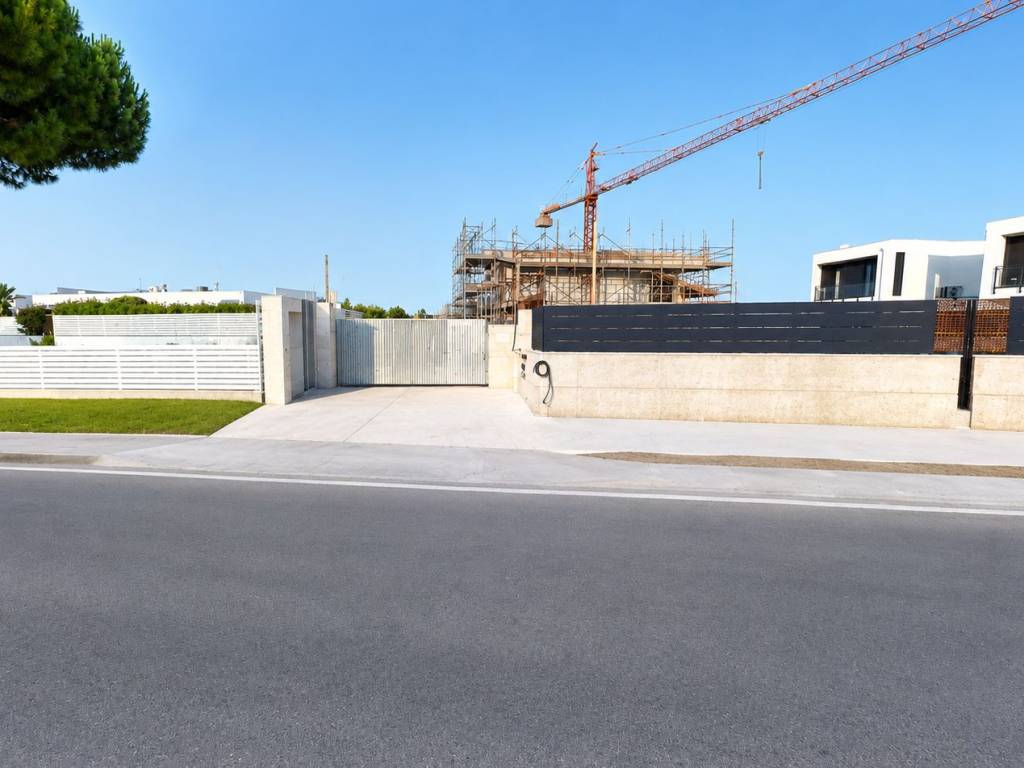 casa indipendente in vendita a Trani in zona Villa Dragonetti