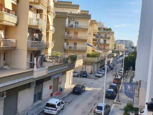 appartamento in vendita a Trani in zona Borgo Ottocentesco