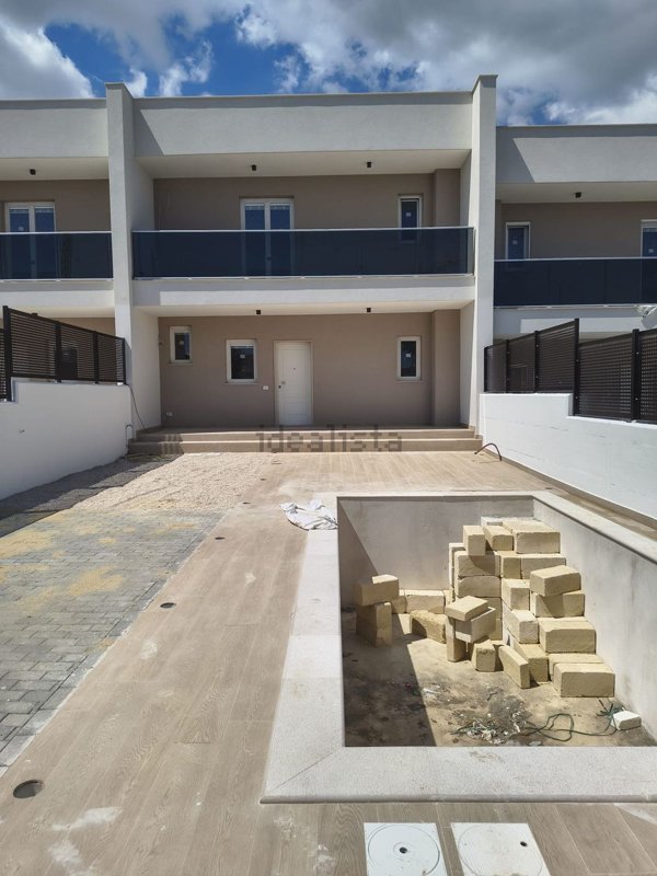 casa indipendente in vendita a Trani in zona Villa Dragonetti