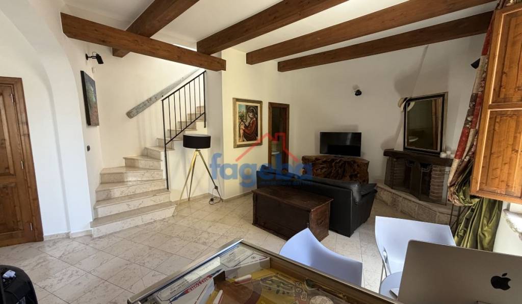 casa indipendente in vendita a Trani in zona Borgo Medievale