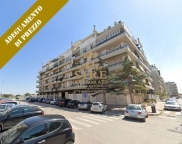 negozio in vendita a Trani