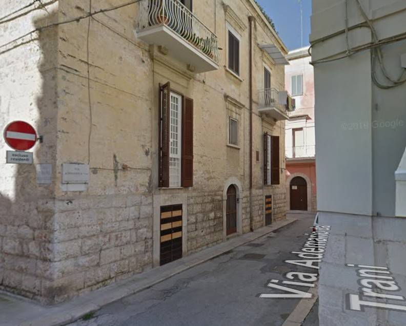 appartamento in vendita a Trani in zona Borgo Ottocentesco