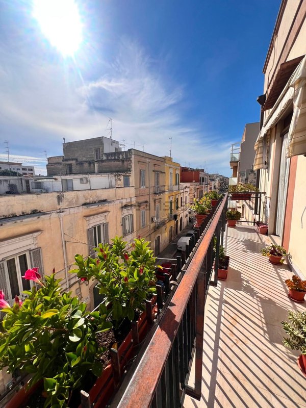 appartamento in vendita a Trani in zona Borgo Ottocentesco