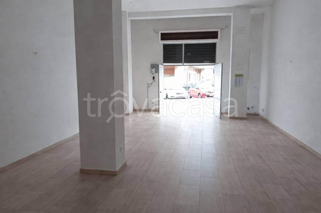 negozio in vendita a Trani in zona Borgo Medievale