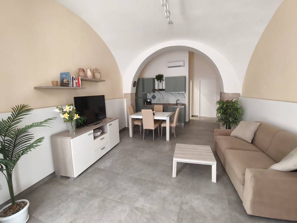 appartamento in vendita a Trani in zona Borgo Medievale