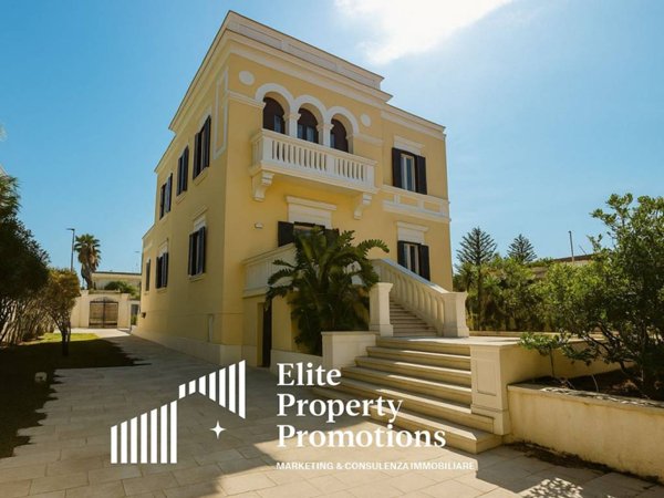 casa indipendente in vendita a Trani in zona Borgo Ottocentesco