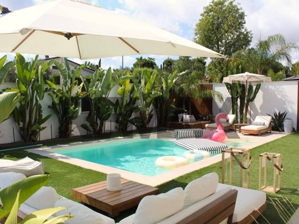 casa indipendente in vendita a Trani in zona Villa Dragonetti