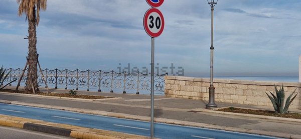 appartamento in vendita a Trani in zona Borgo Ottocentesco