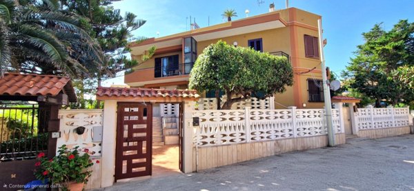 appartamento in vendita a Trani in zona Borgo Ottocentesco