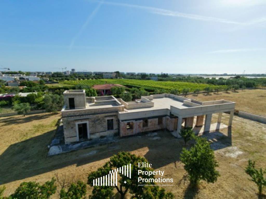 casa indipendente in vendita a Trani in zona Villa Dragonetti