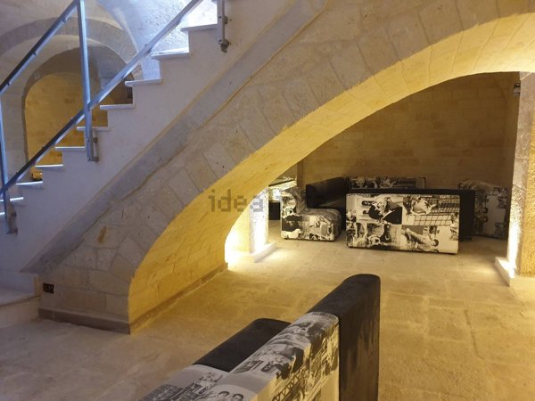 casa indipendente in vendita a Trani in zona Borgo Medievale