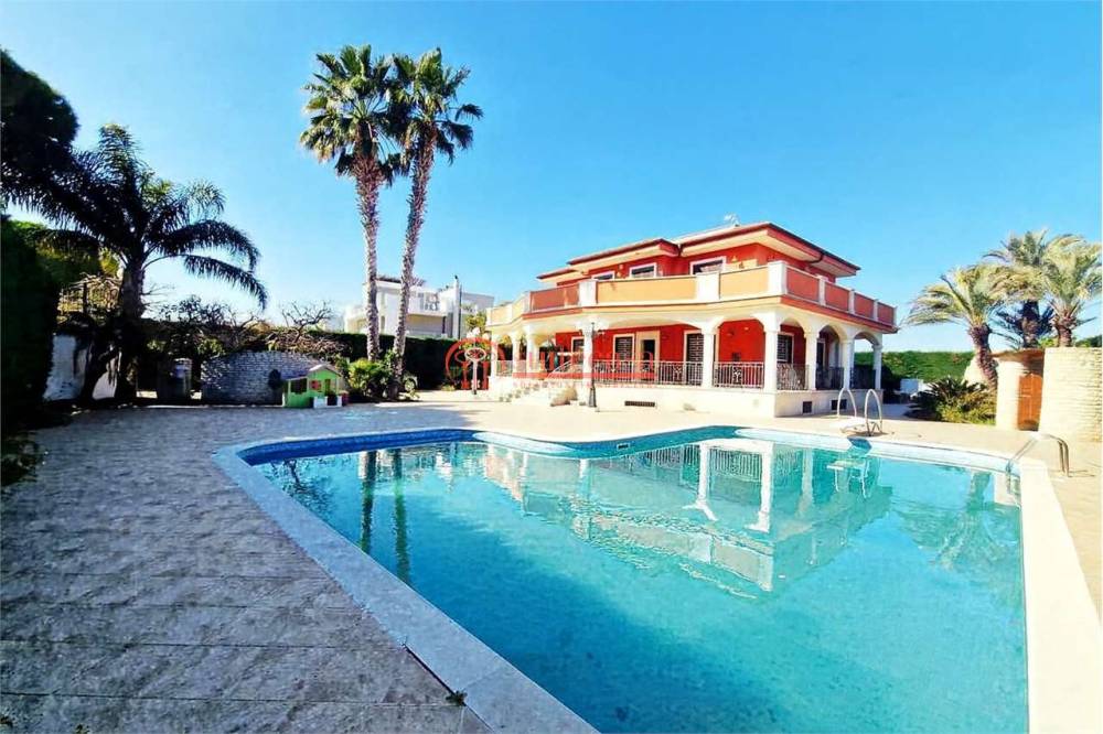 casa indipendente in vendita a Trani in zona Villa Dragonetti