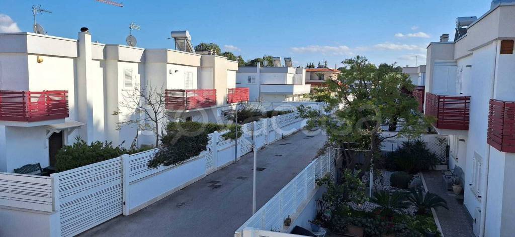 casa indipendente in vendita a Trani in zona Villa Dragonetti