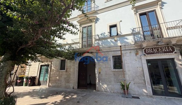 appartamento in vendita a Trani in zona Borgo Ottocentesco