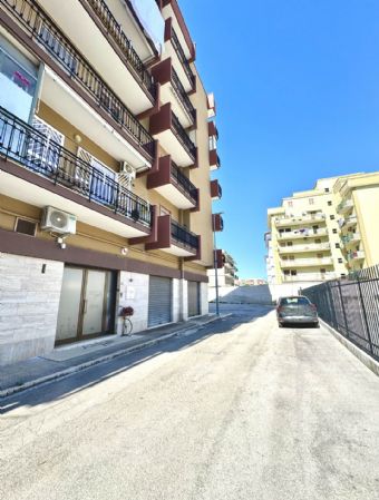 ufficio in vendita a Trani