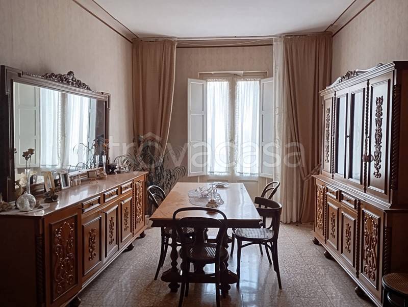 appartamento in vendita a Trani in zona Borgo Medievale