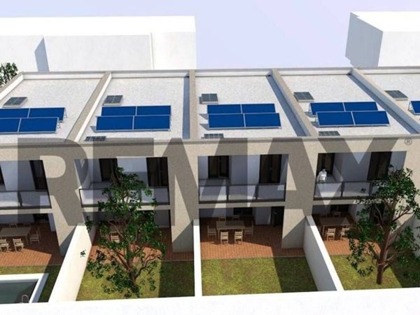 casa indipendente in vendita a Trani in zona Villa Dragonetti