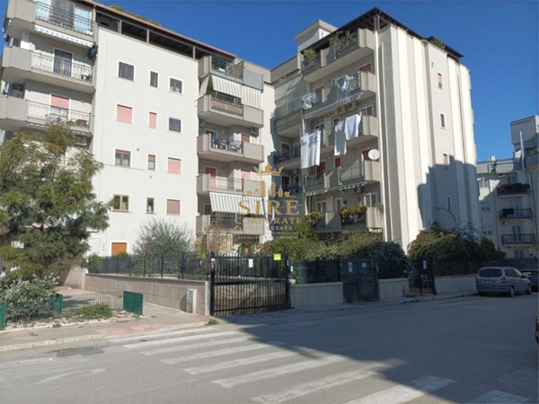 locale di sgombero in vendita a Trani