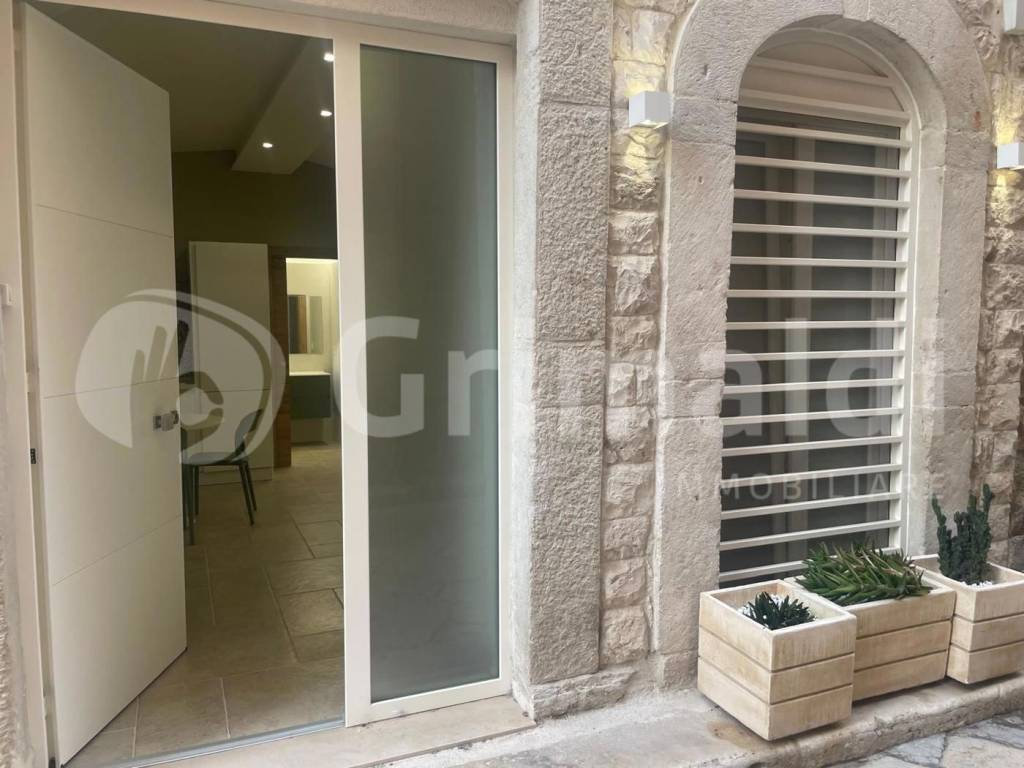 appartamento in vendita a Trani in zona Borgo Medievale