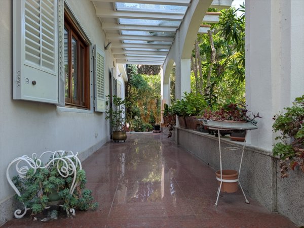 casa indipendente in vendita a Trani in zona Borgo Ottocentesco