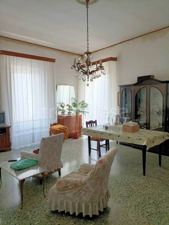 appartamento in vendita a Trani in zona Borgo Medievale