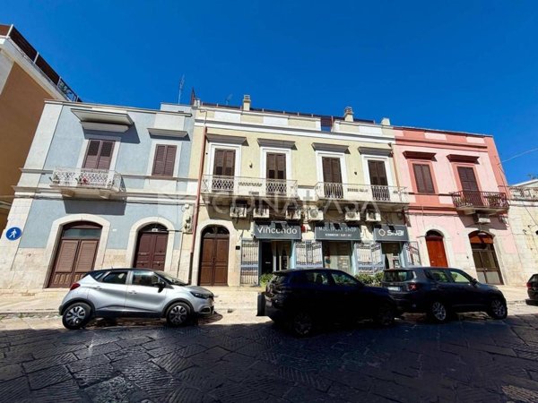 appartamento in vendita a Trani in zona Borgo Medievale