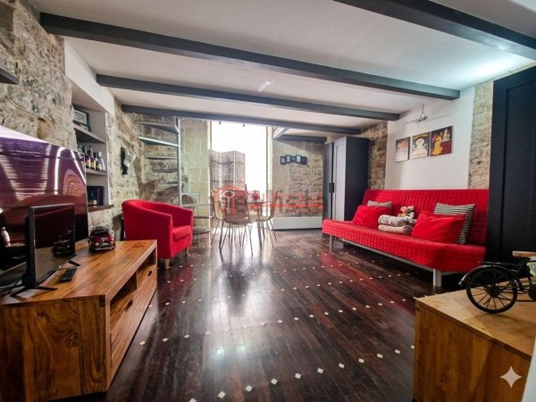 appartamento in vendita a Trani in zona Borgo Medievale