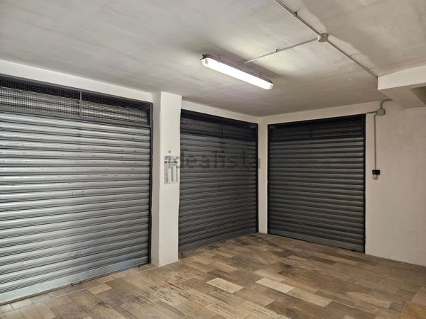 box auto in vendita a Trani