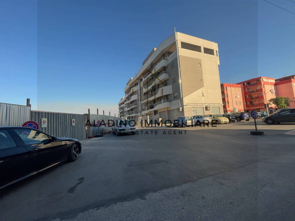 box auto in vendita a Trani