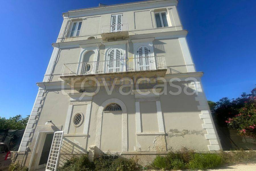 casa indipendente in vendita a Trani