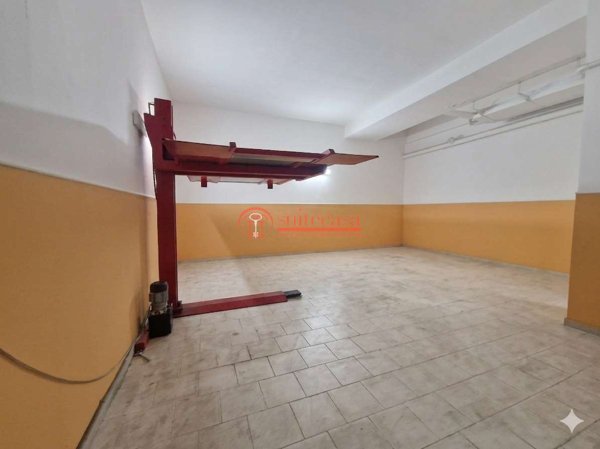 box auto in vendita a Trani