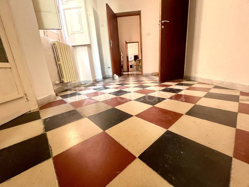 appartamento in vendita a Trani in zona Borgo Ottocentesco