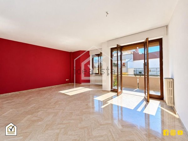 appartamento in vendita a Trani in zona Borgo Ottocentesco