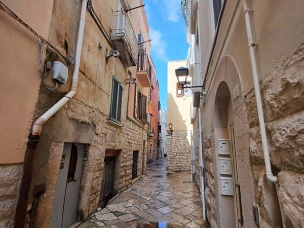casa indipendente in vendita a Trani in zona Borgo Medievale