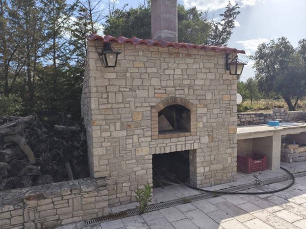 casa indipendente in vendita a Trani in zona Capirro