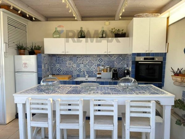 casa indipendente in vendita a Trani in zona Borgo Medievale