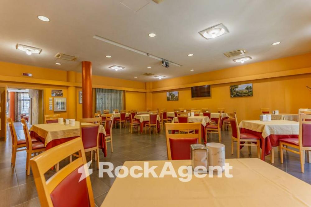 locale commerciale in vendita a Trinitapoli