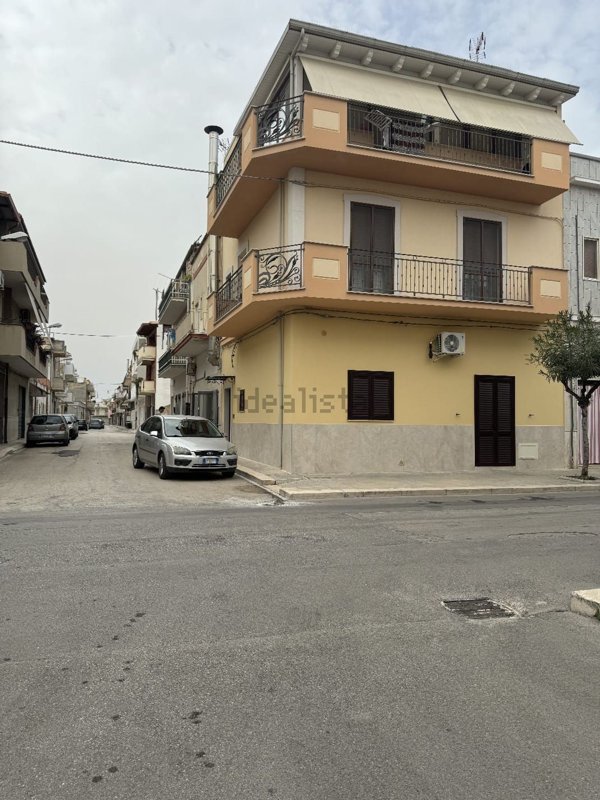 casa indipendente in vendita a Trinitapoli