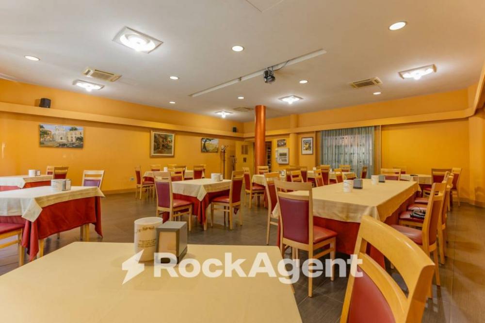 locale commerciale in vendita a Trinitapoli