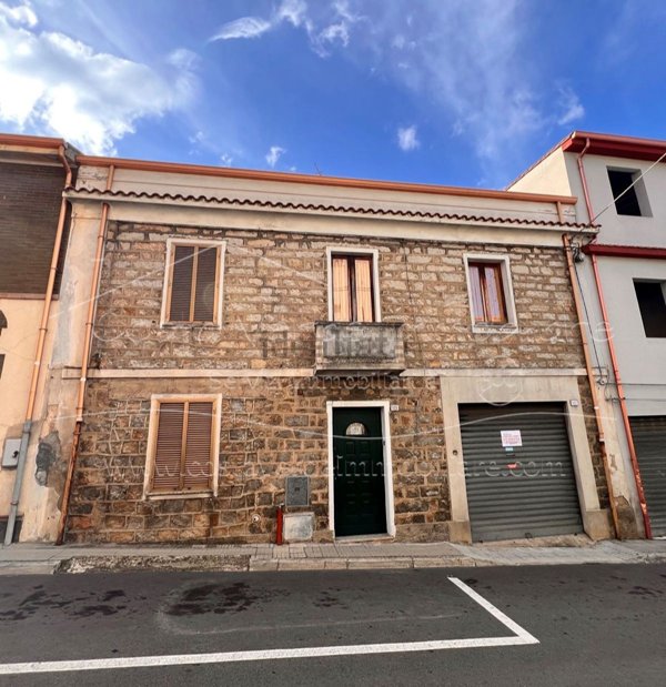 casa indipendente in vendita ad Arbus