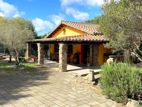 casa indipendente in vendita ad Arbus