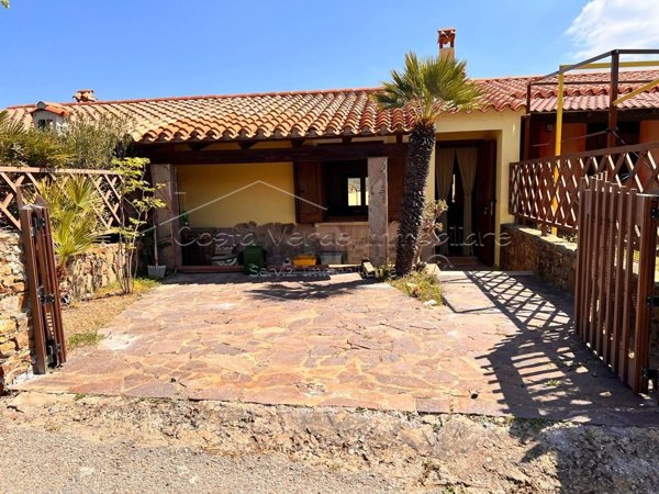 casa indipendente in vendita ad Arbus